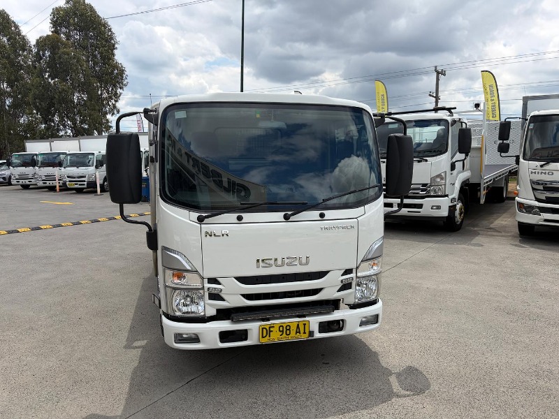 Isuzu N Series NLR 45-150 Traypack (2022)