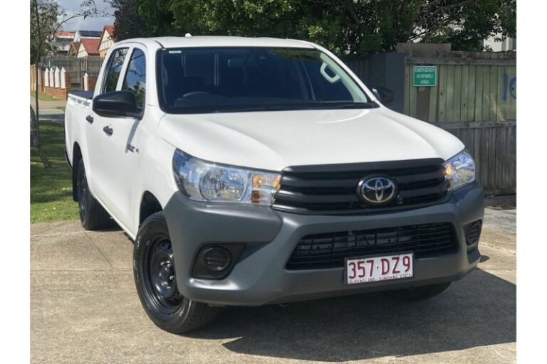 Toyota Hilux Workmate TGN121R (2022)