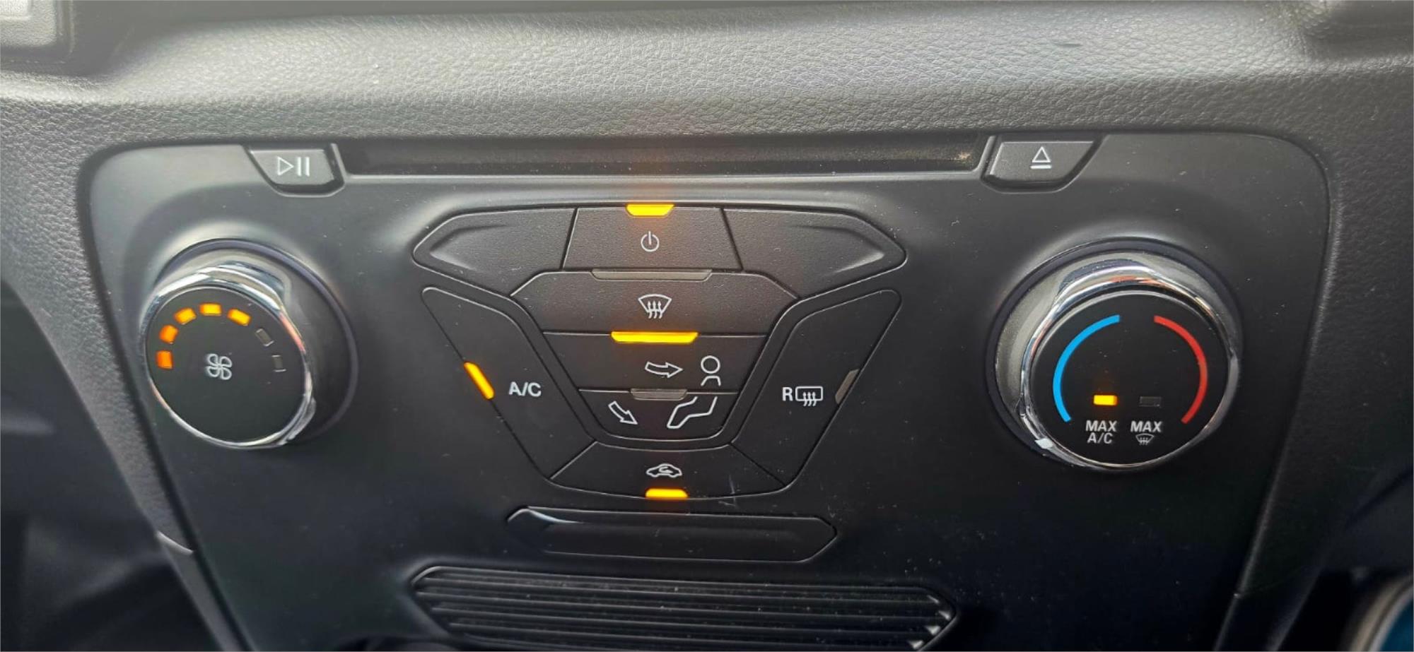 
								2019 Ford Ranger XL Hi-Rider full									