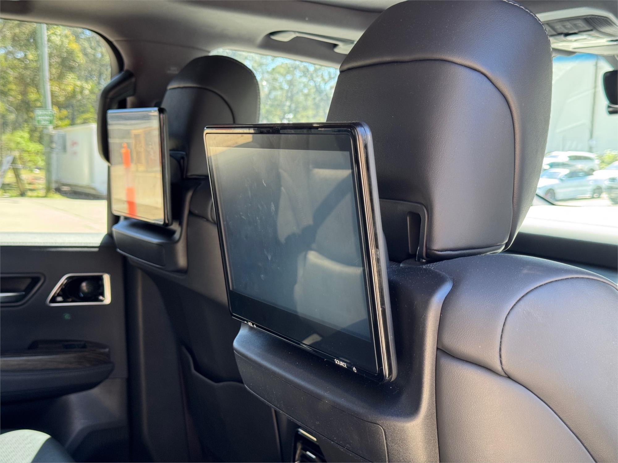 
								2022 Toyota Landcruiser Sahara full									