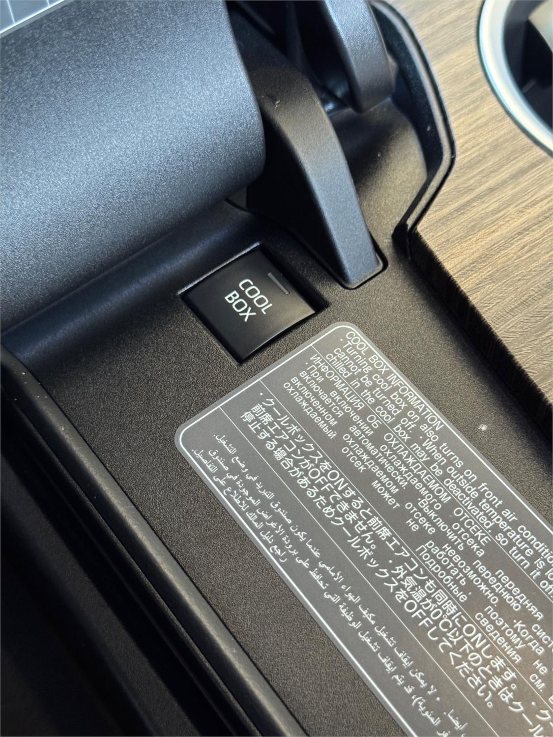 
								2022 Toyota Landcruiser Sahara full									