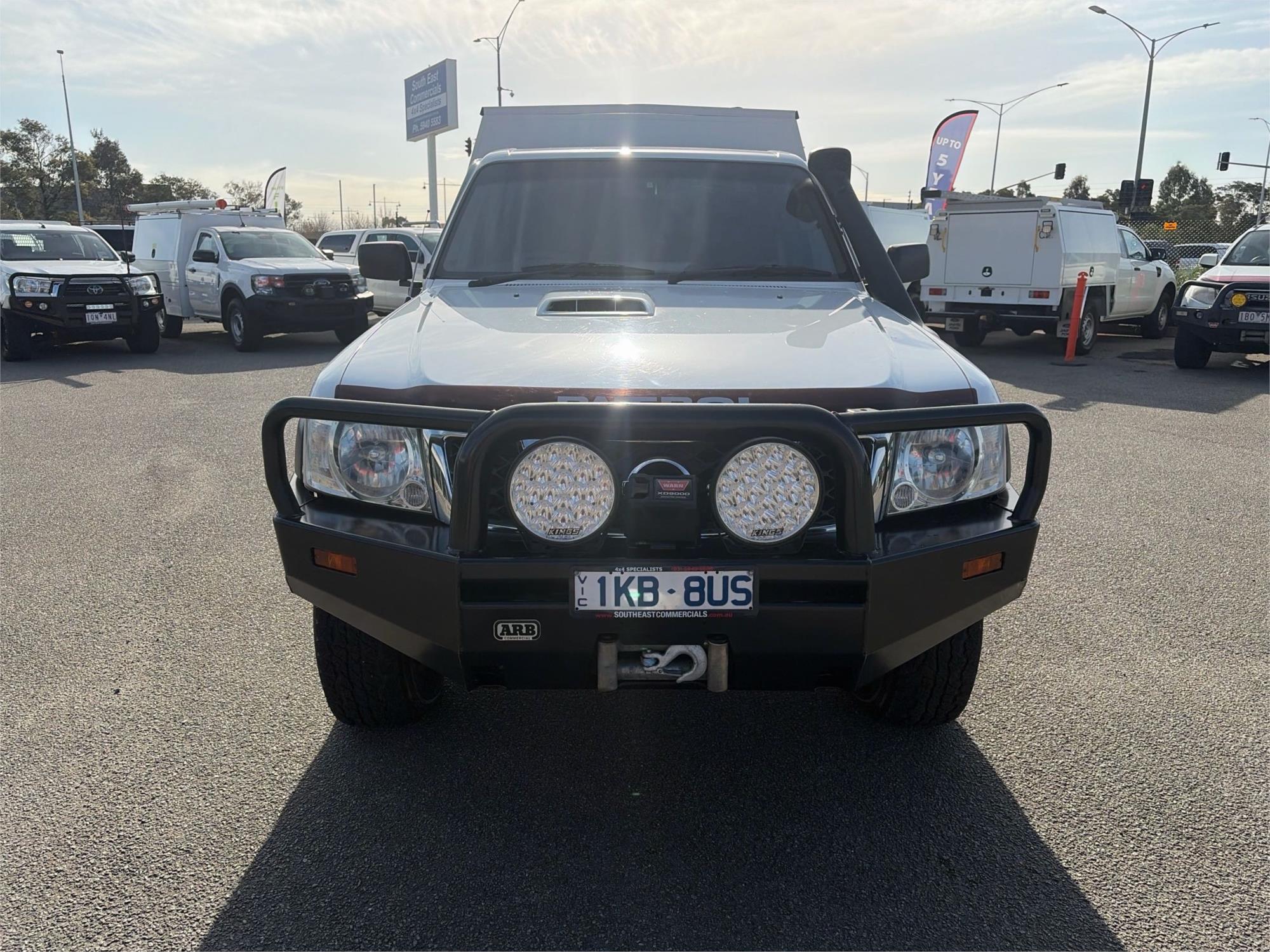 
								2012 Nissan Patrol DX full									