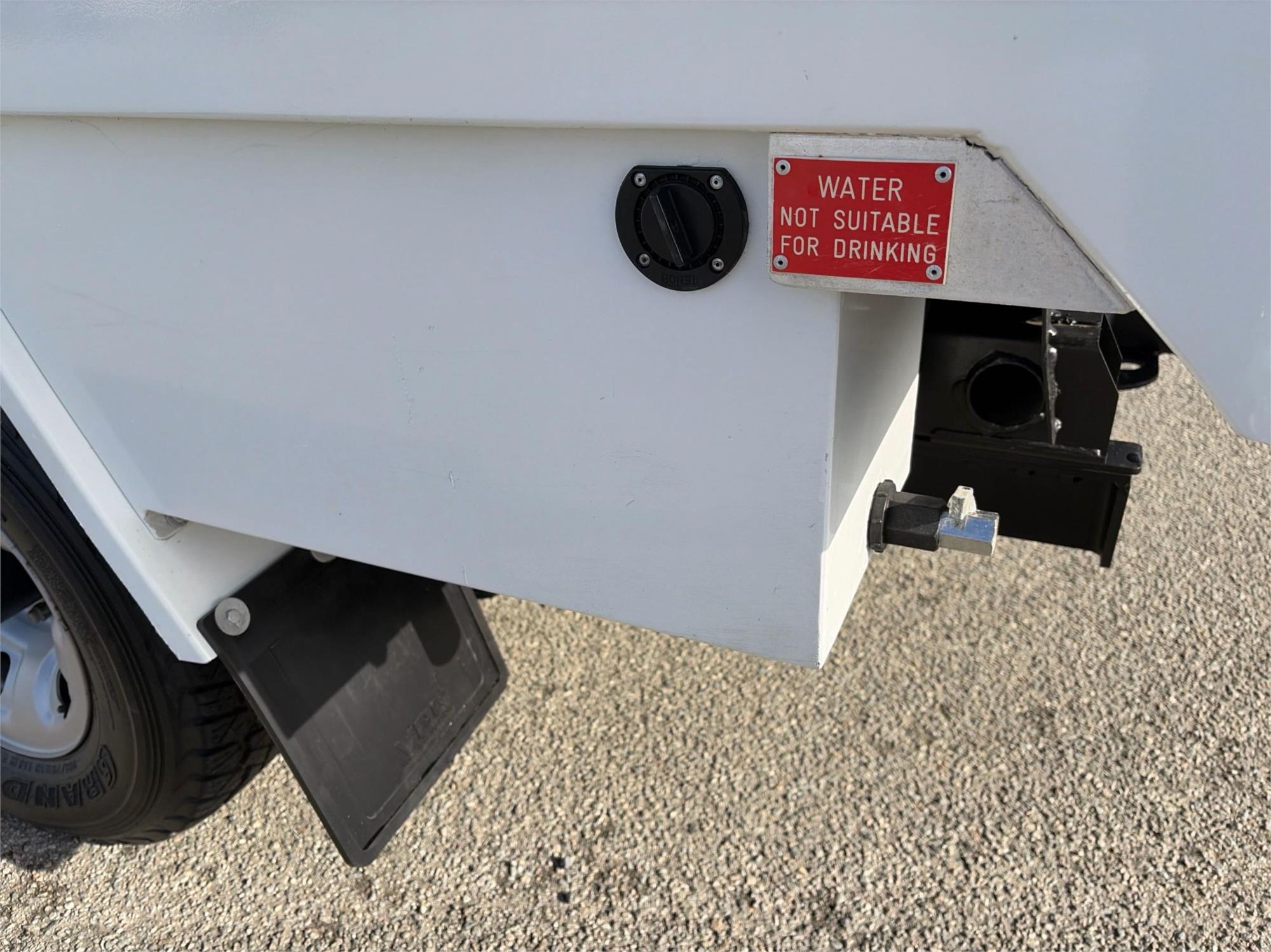 
								2012 Nissan Patrol DX full									