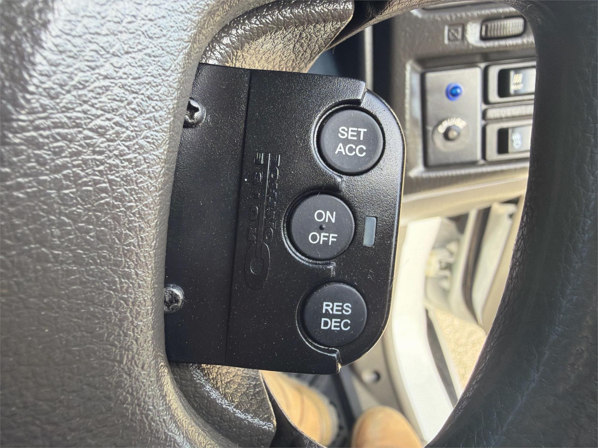 
								2012 Nissan Patrol DX full									