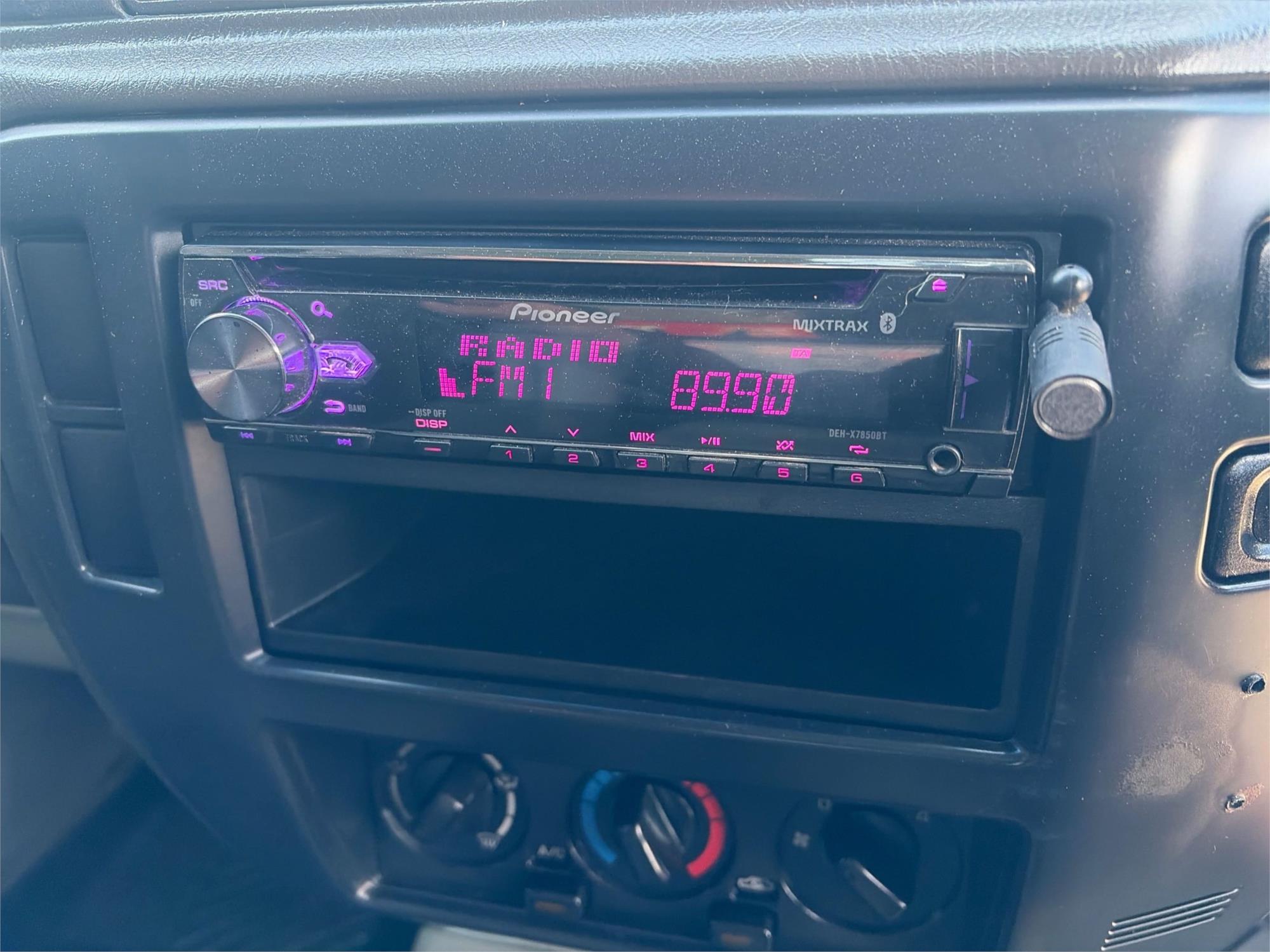 
								2012 Nissan Patrol DX full									