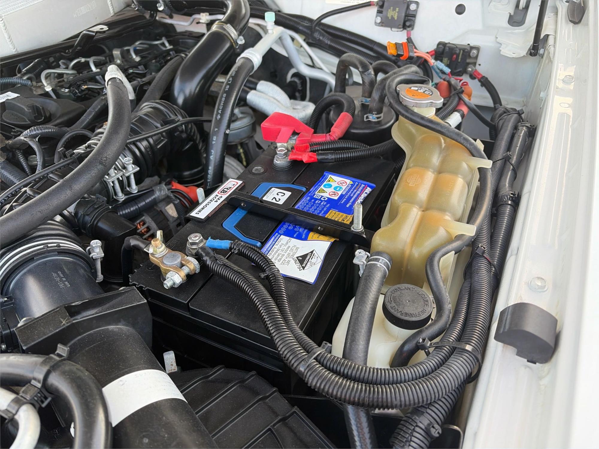 
								2012 Nissan Patrol DX full									