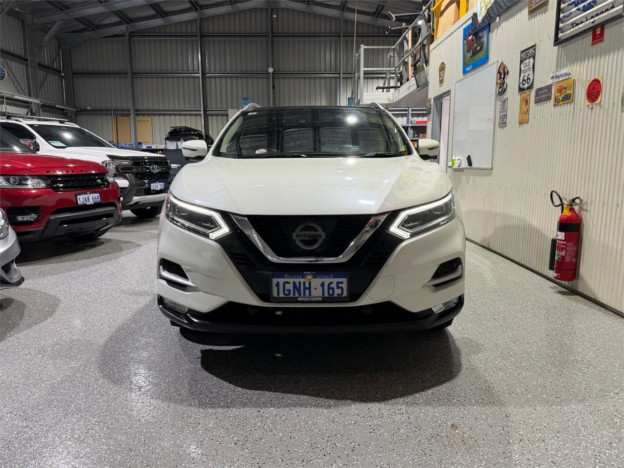 
								2018 Nissan QASHQAI N-TEC full									