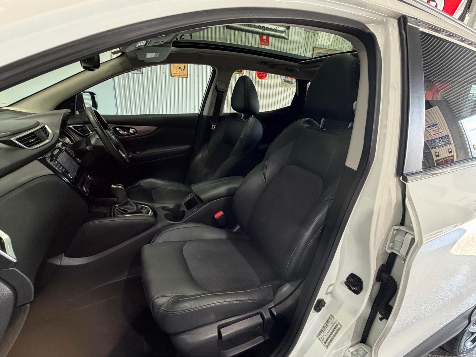 
								2018 Nissan QASHQAI N-TEC full									