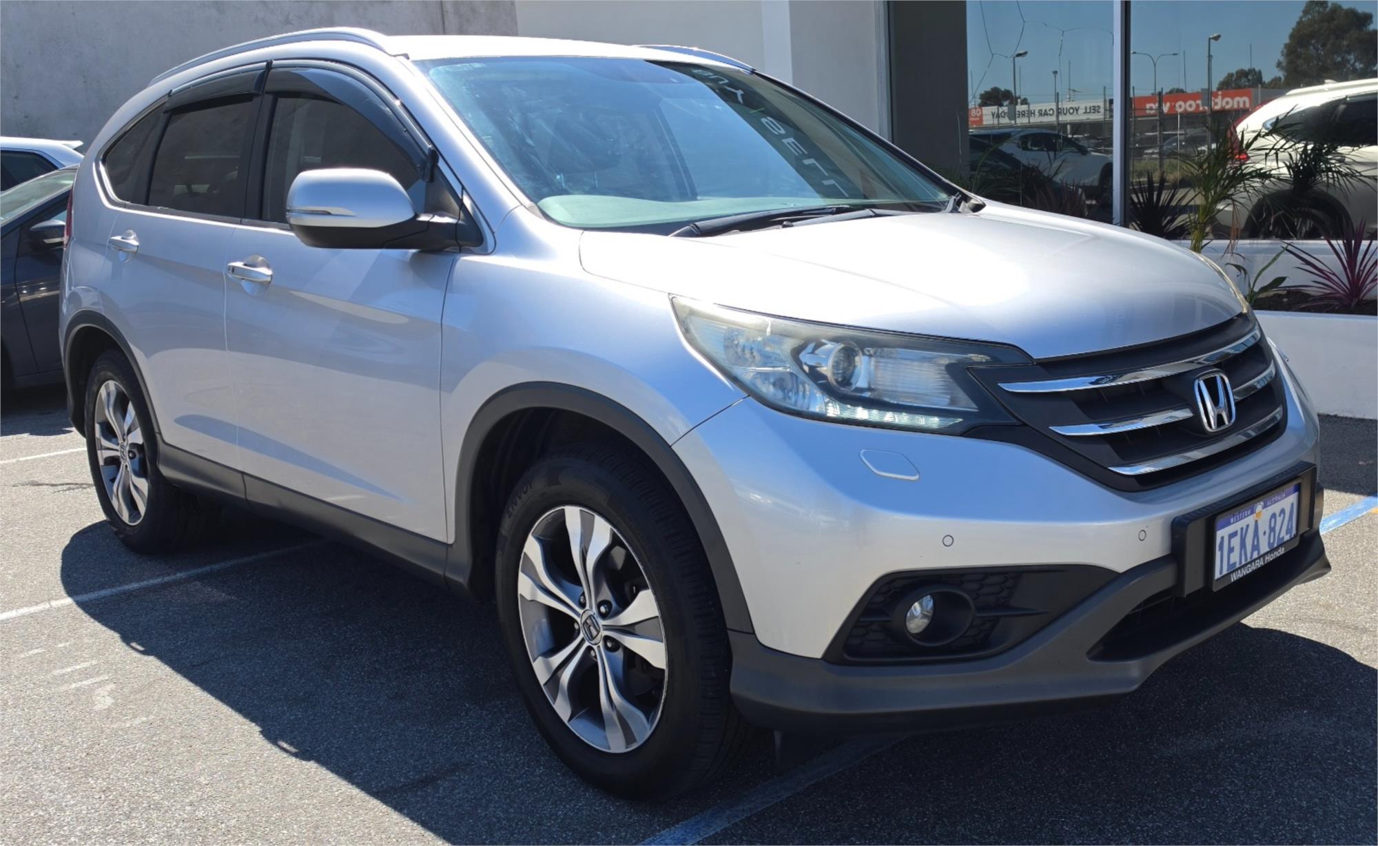 
								2013 Honda CR-V DTi-L full									