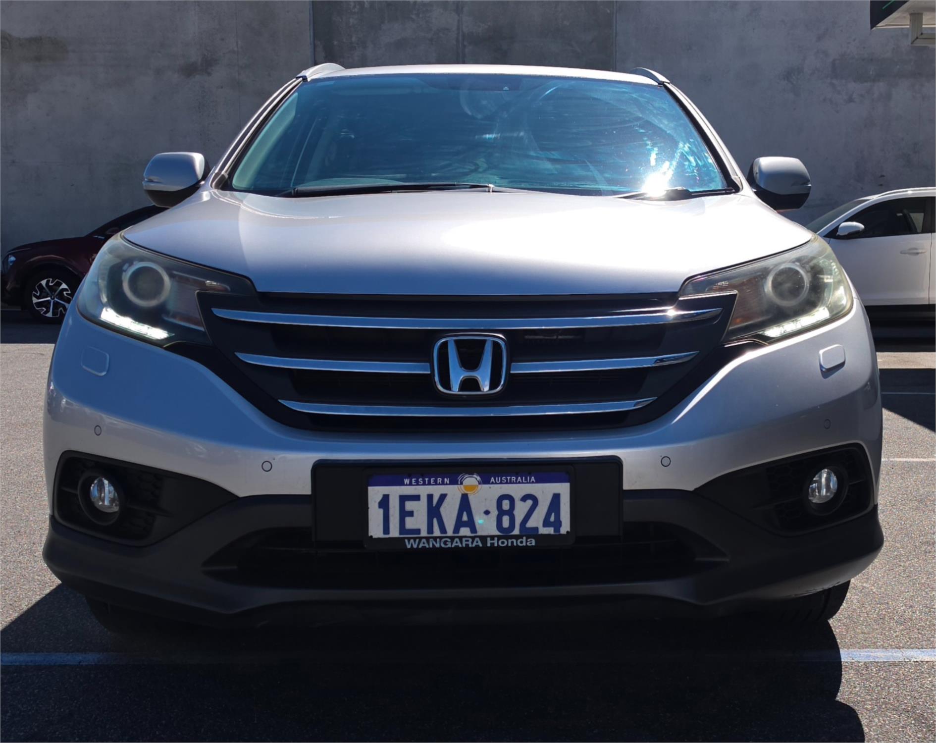 
								2013 Honda CR-V DTi-L full									