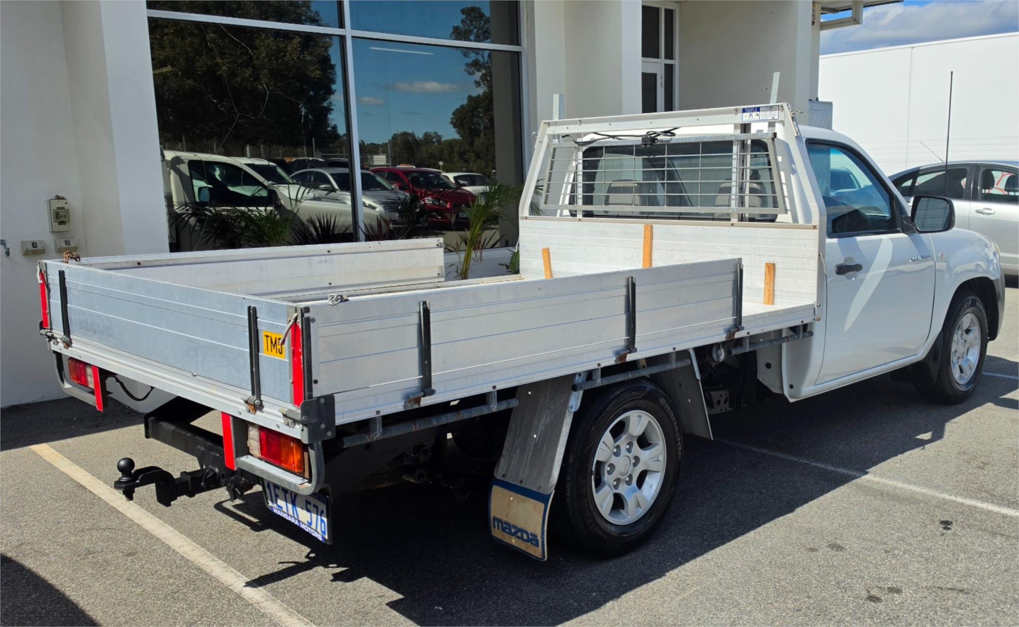 
								2009 Mazda BT-50 DX full									