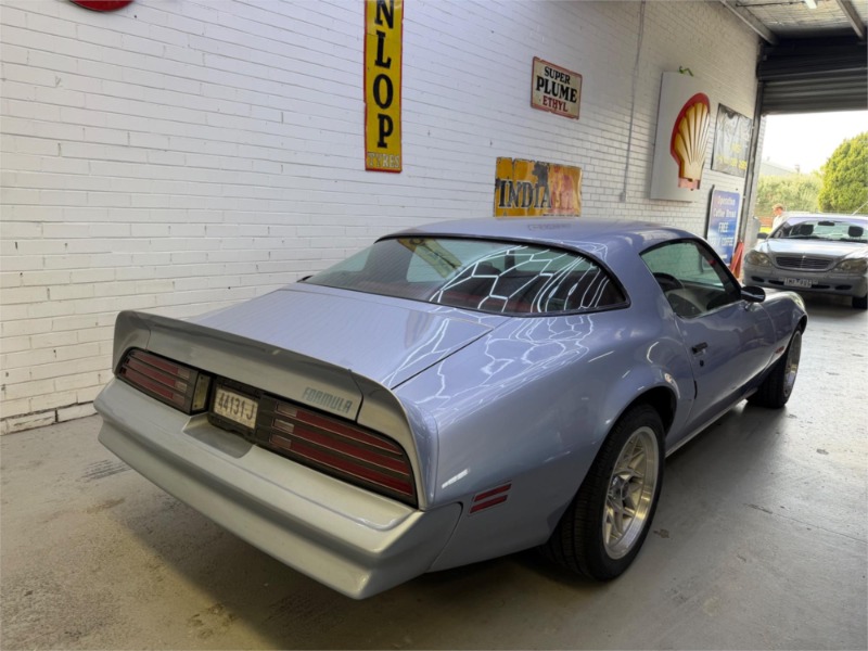 
								Pontiac Firebird Coupe Trans AM (1977) full									