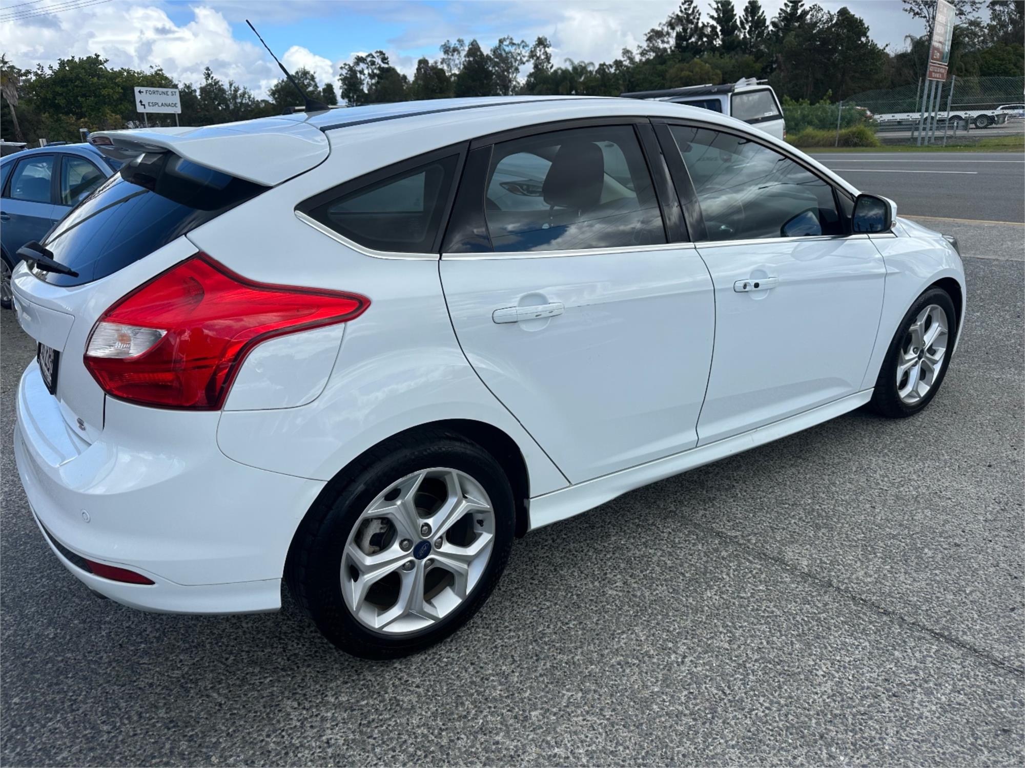 
								2015 Ford Focus Sport full									