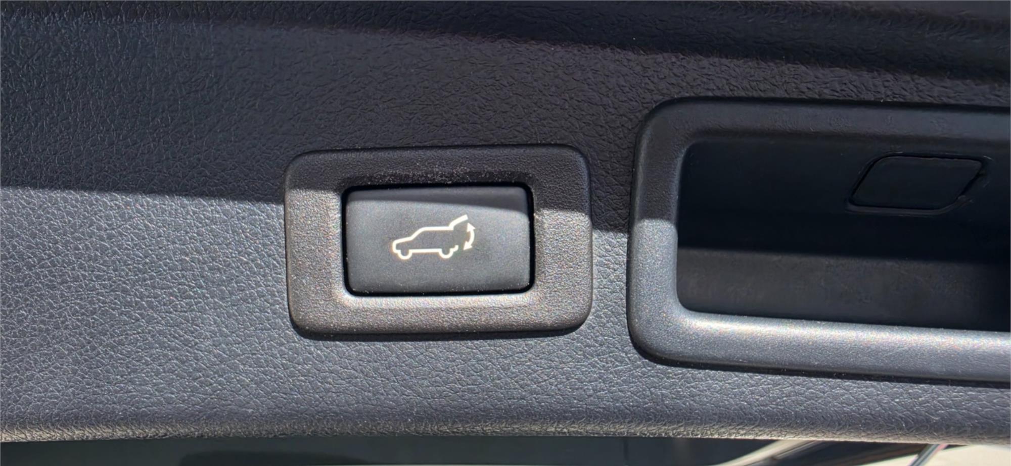 
								2016 Subaru Forester 2.5i-S full									