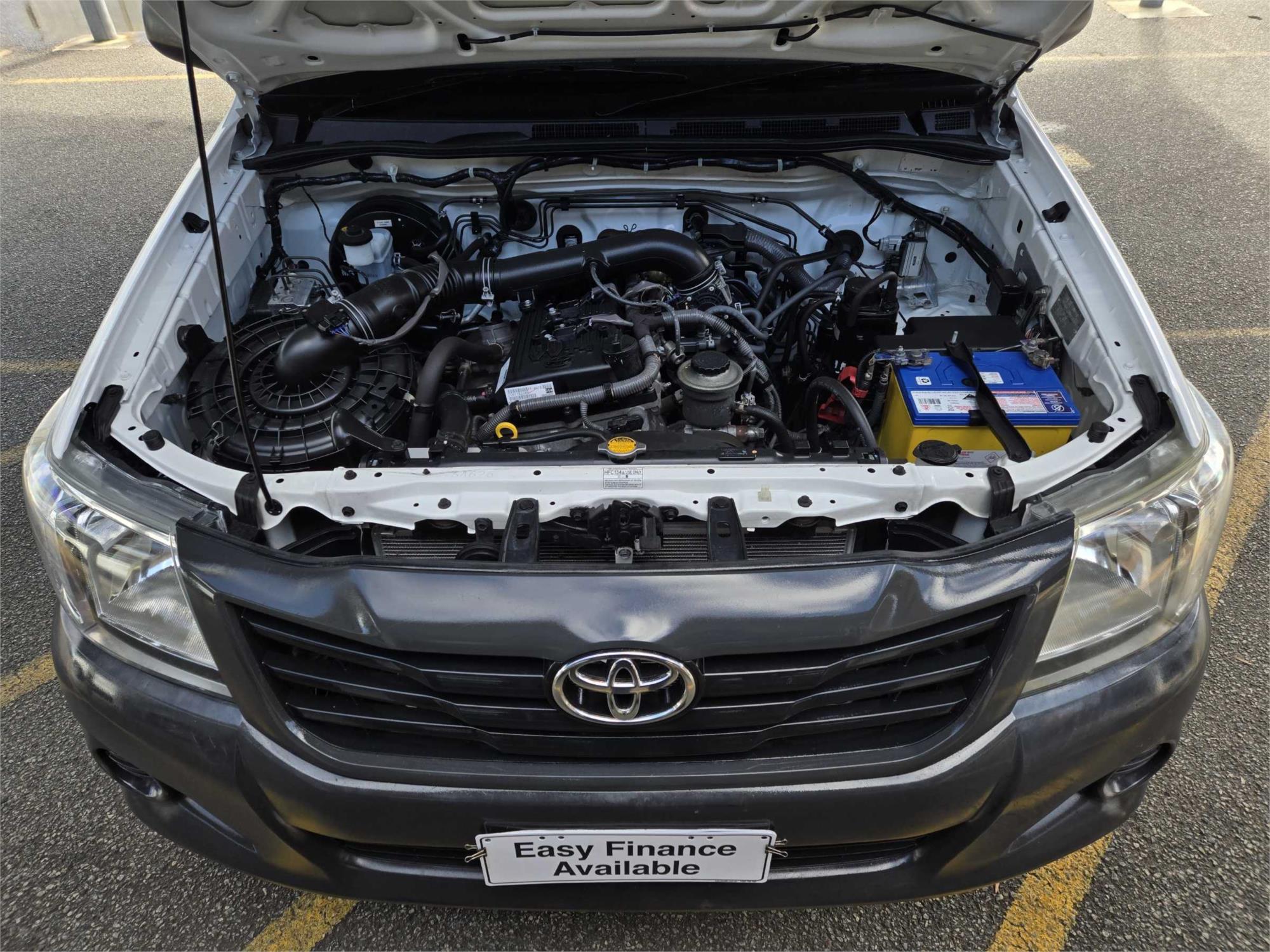 
								2014 Toyota Hilux Workmate full									