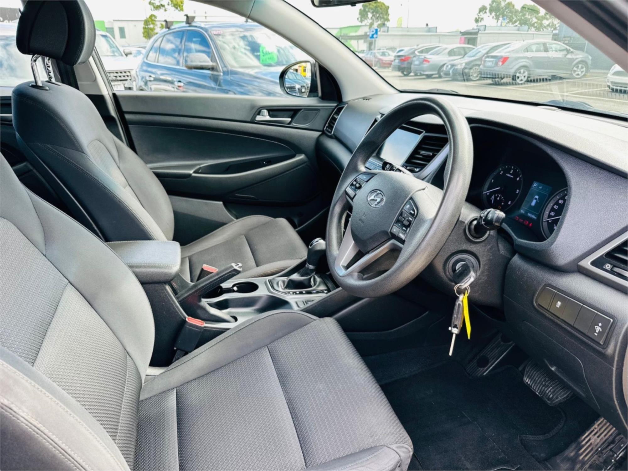 
								2018 HYUNDAI TUCSON ACTIVE R-SERIES (AWD) full									
