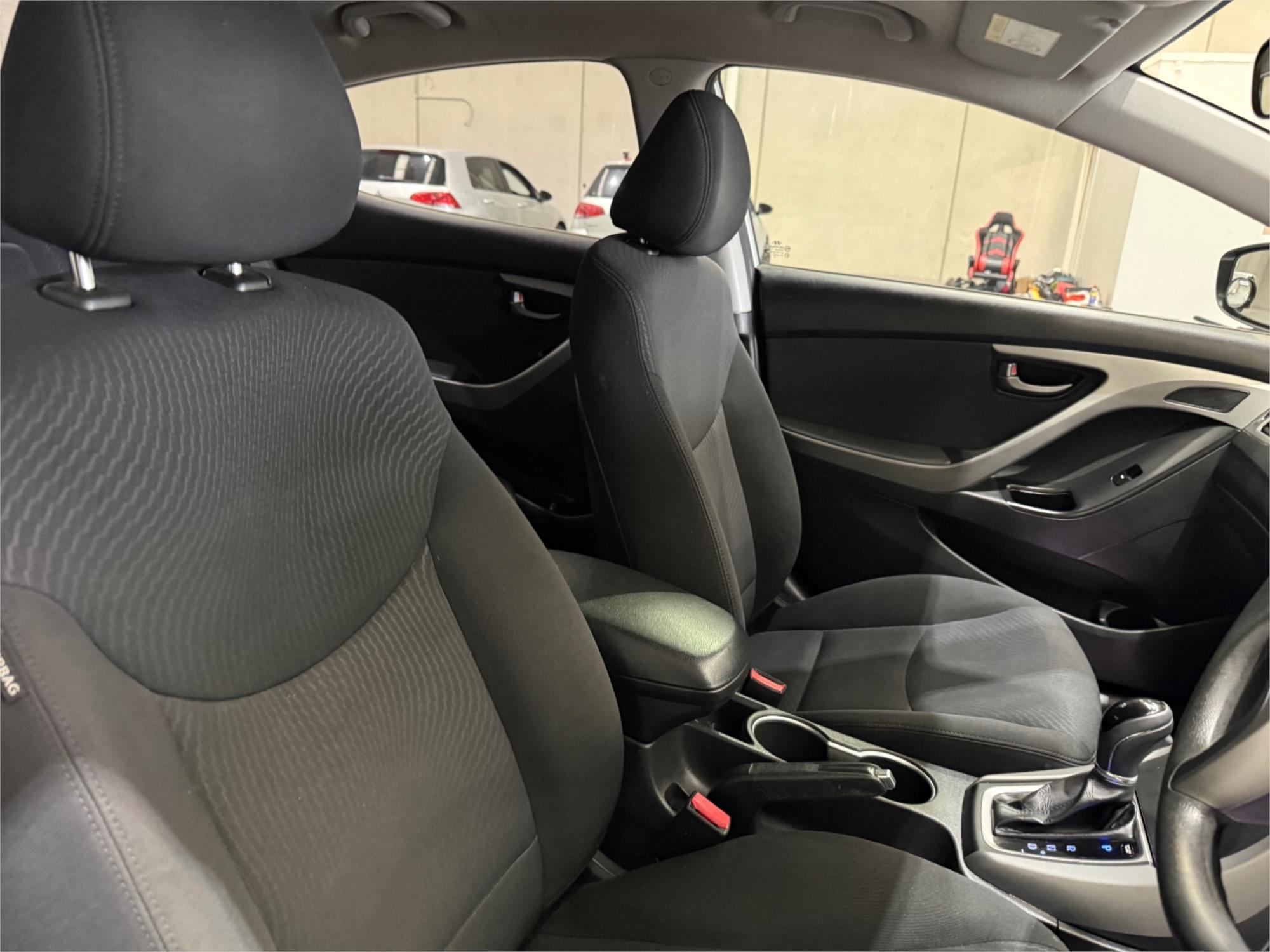 
								2013 HYUNDAI ELANTRA ACTIVE full									