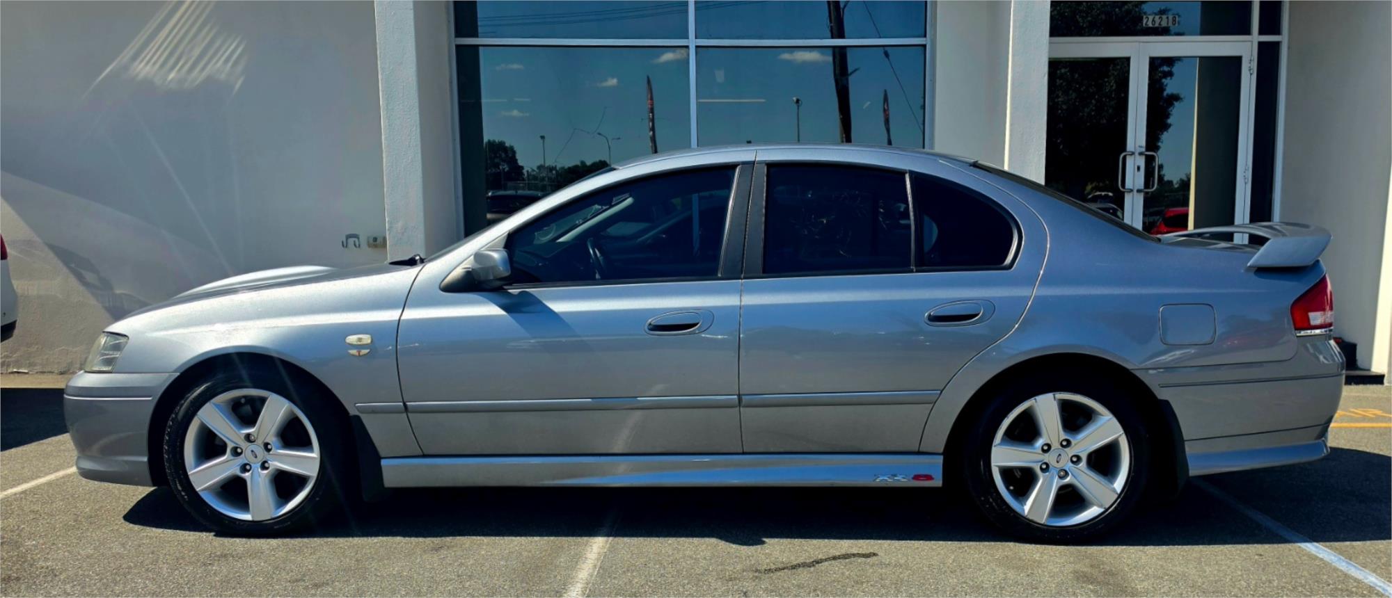 
								2004 Ford Falcon XR8 full									