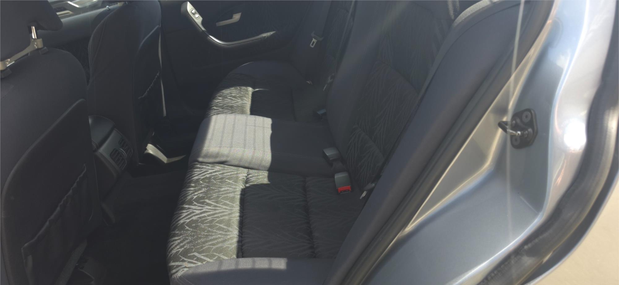 
								2004 Ford Falcon XR8 full									