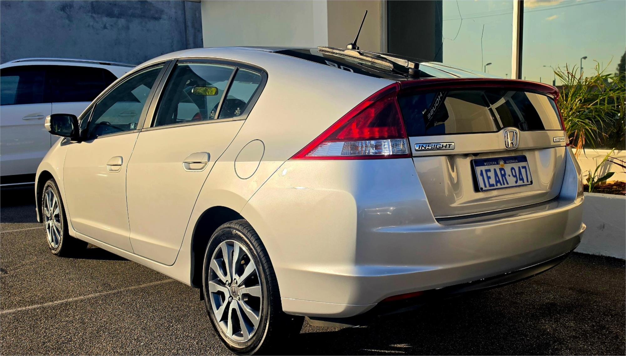 
								2012 Honda Insight VTi-L full									