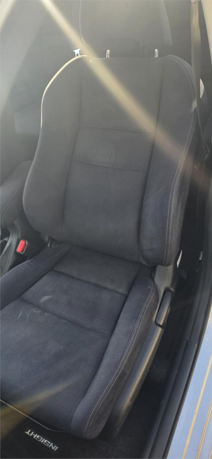 
								2012 Honda Insight VTi-L full									