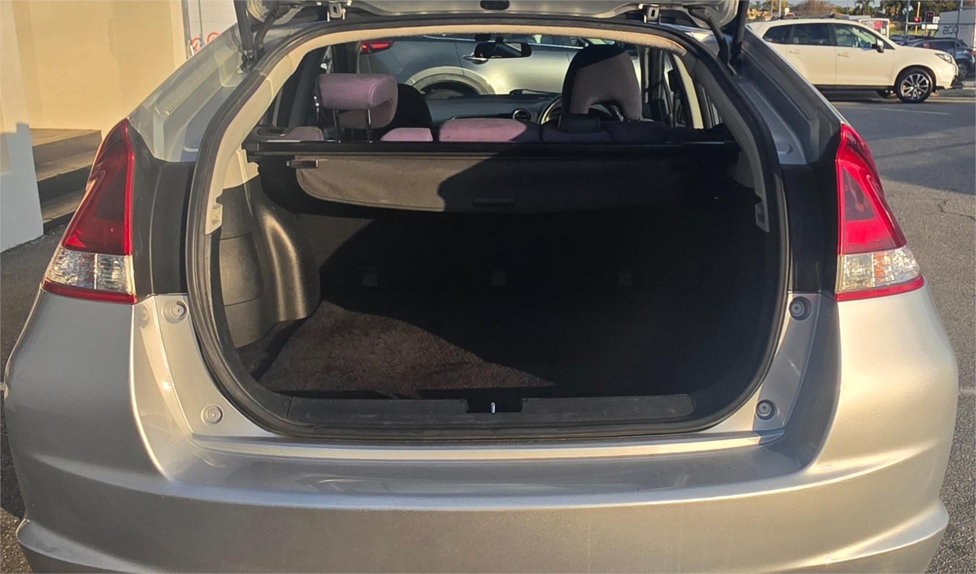 
								2012 Honda Insight VTi-L full									