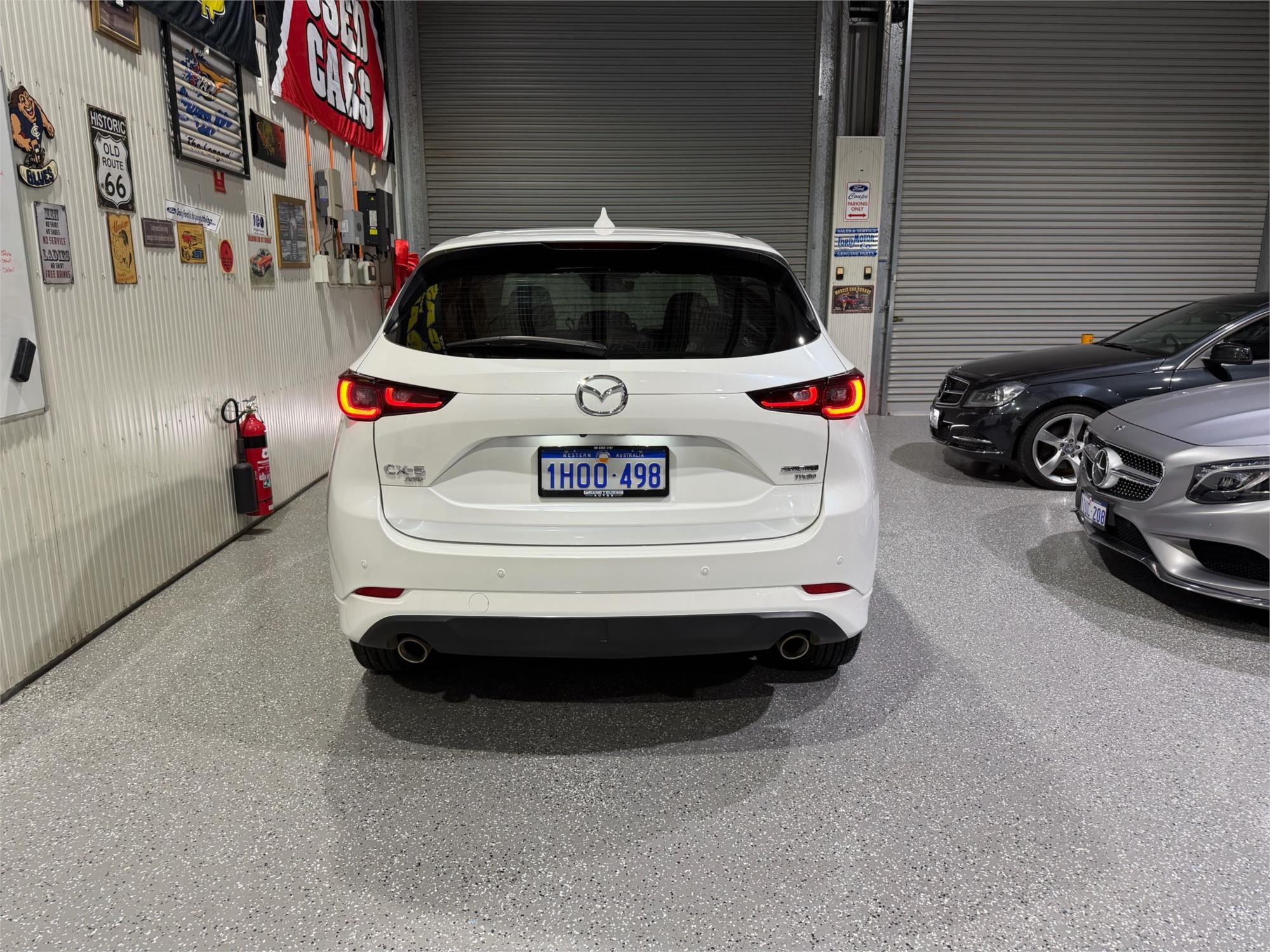 
								2022 Mazda CX-5 Akera full									