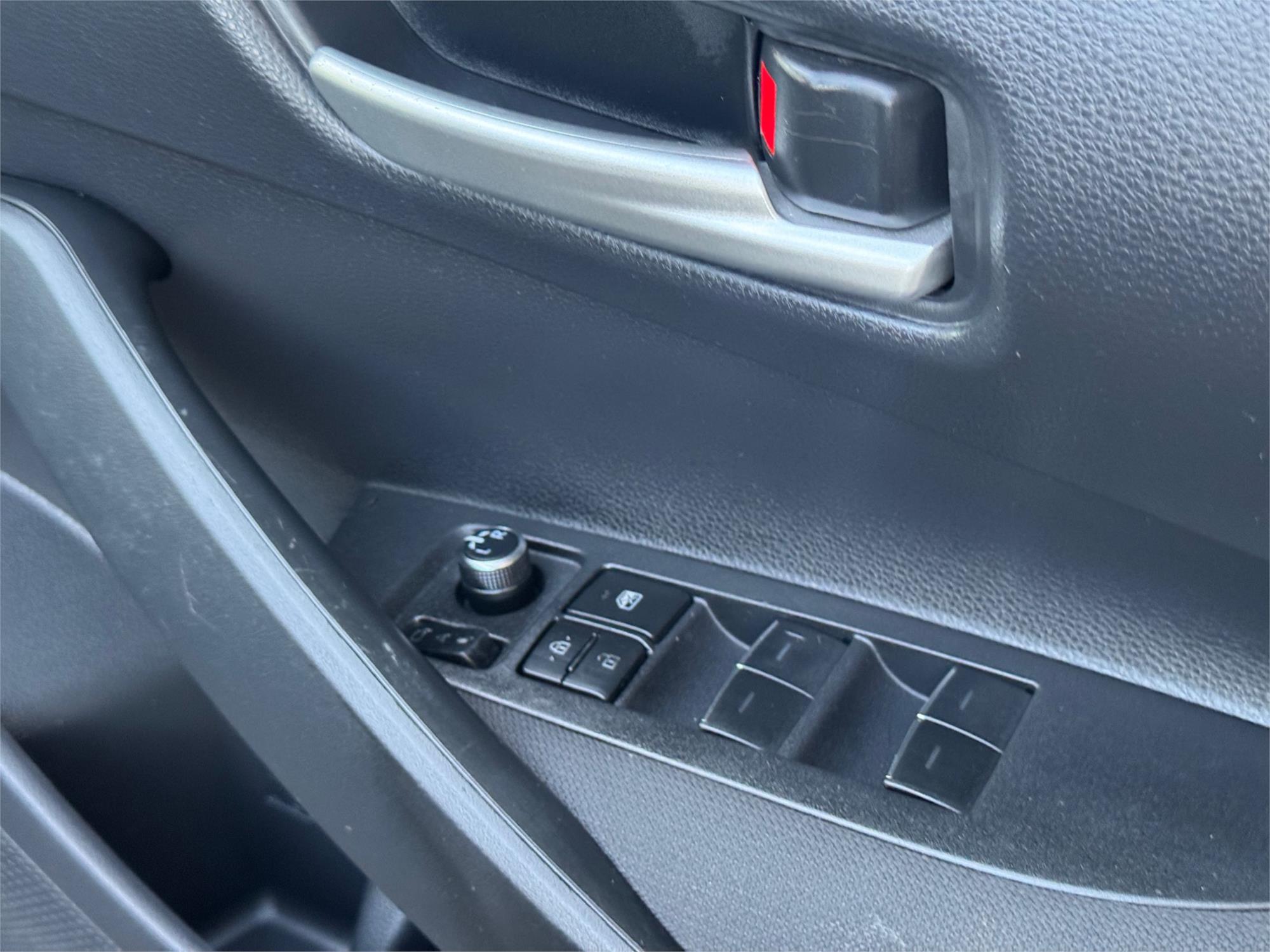 
								2019 Toyota Corolla SX Hybrid full									