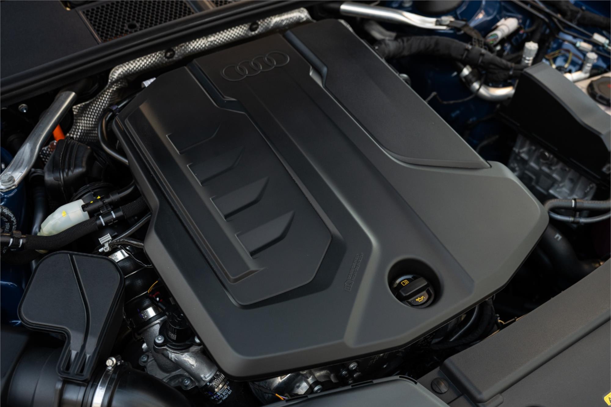 
								2025 AUDI A5 E-HYBRID QUATTRO (PHEV) full									