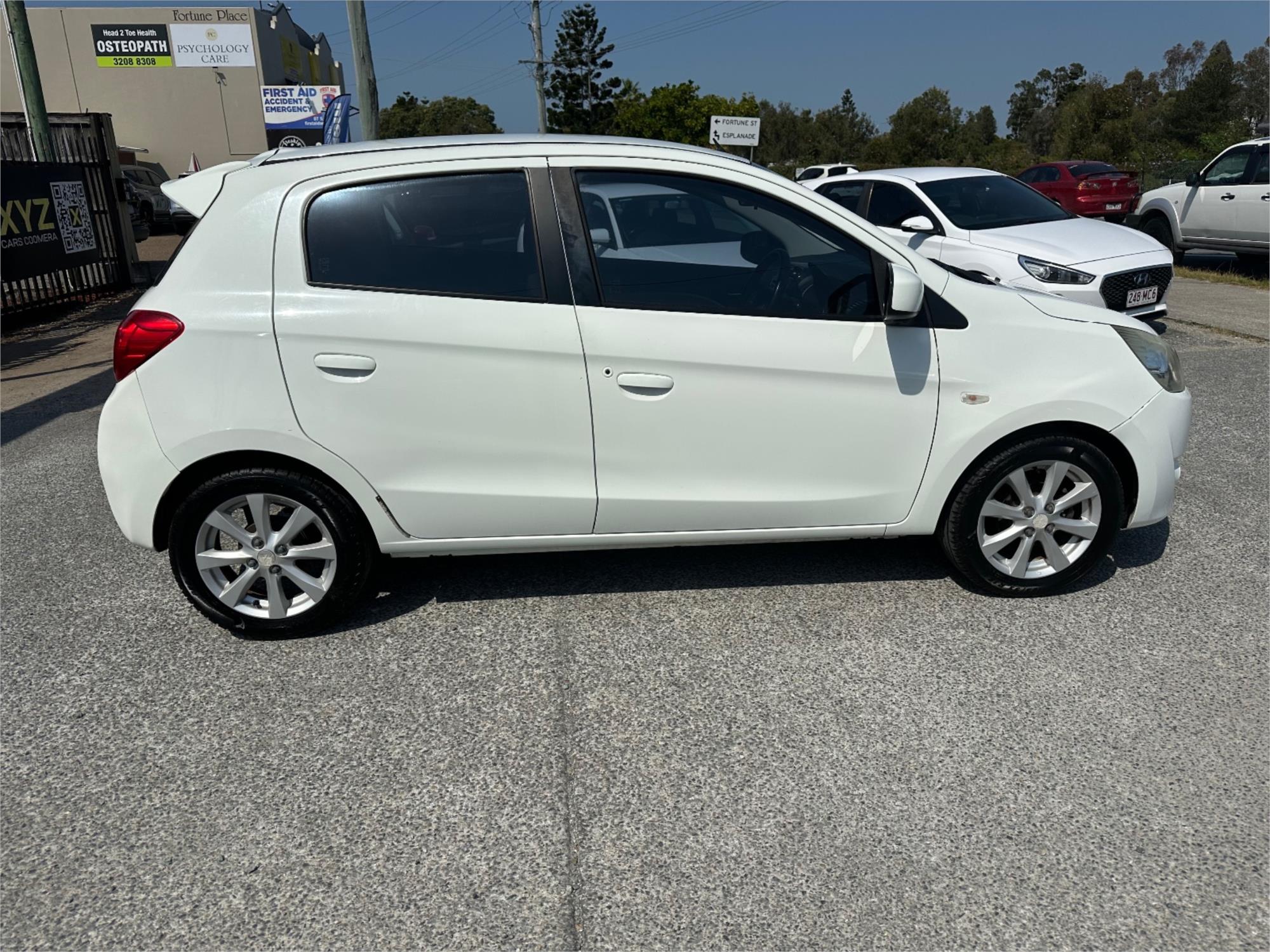 
								2013 Mitsubishi Mirage LS full									
