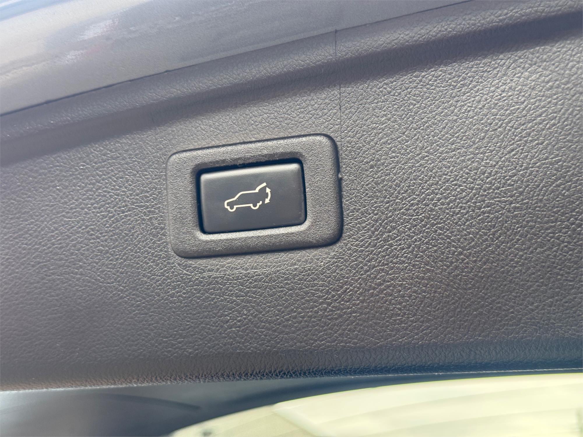 
								2018 Subaru Outback 2.5i Premium full									