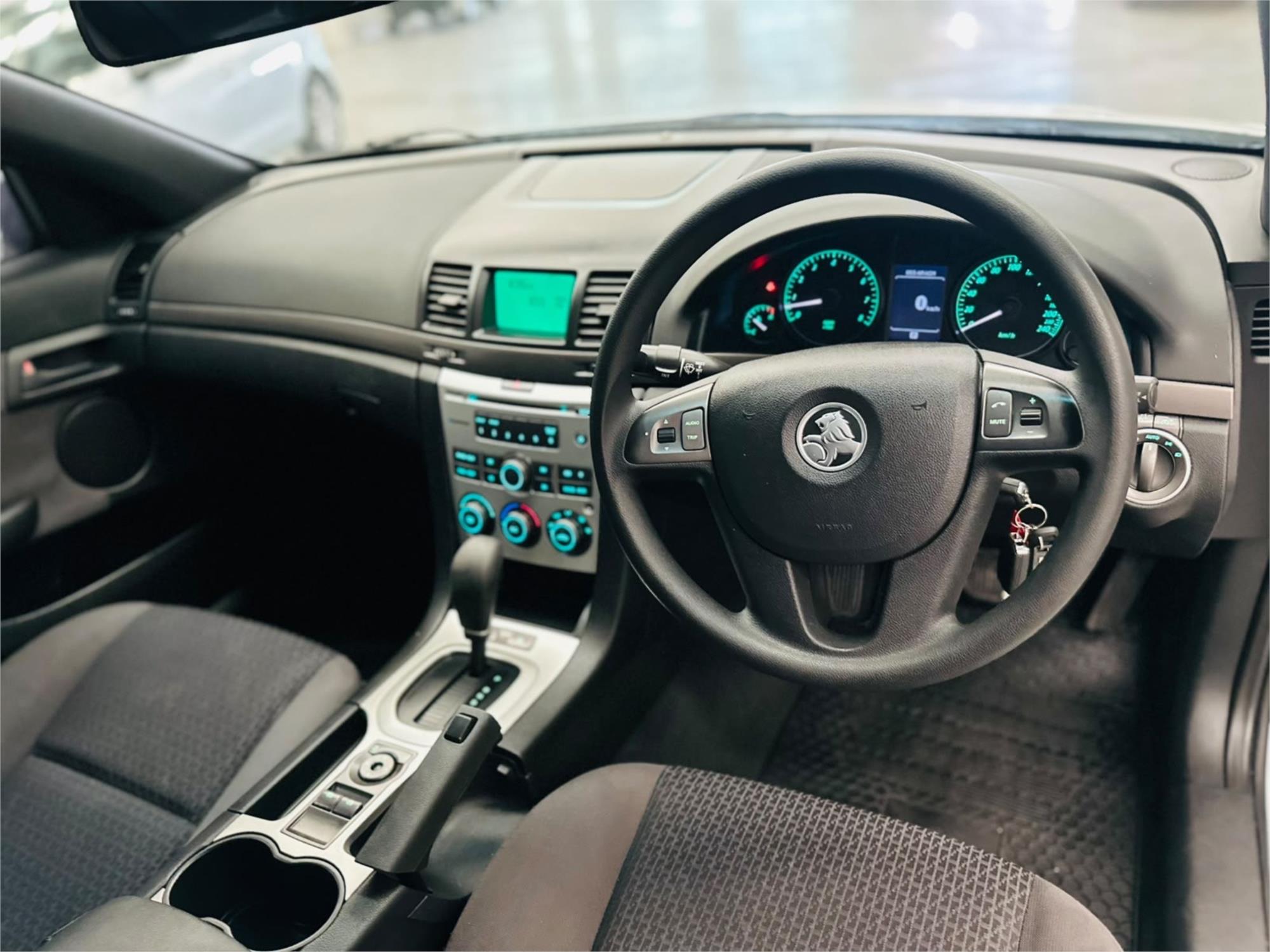 
								2009 HOLDEN COMMODORE OMEGA full									