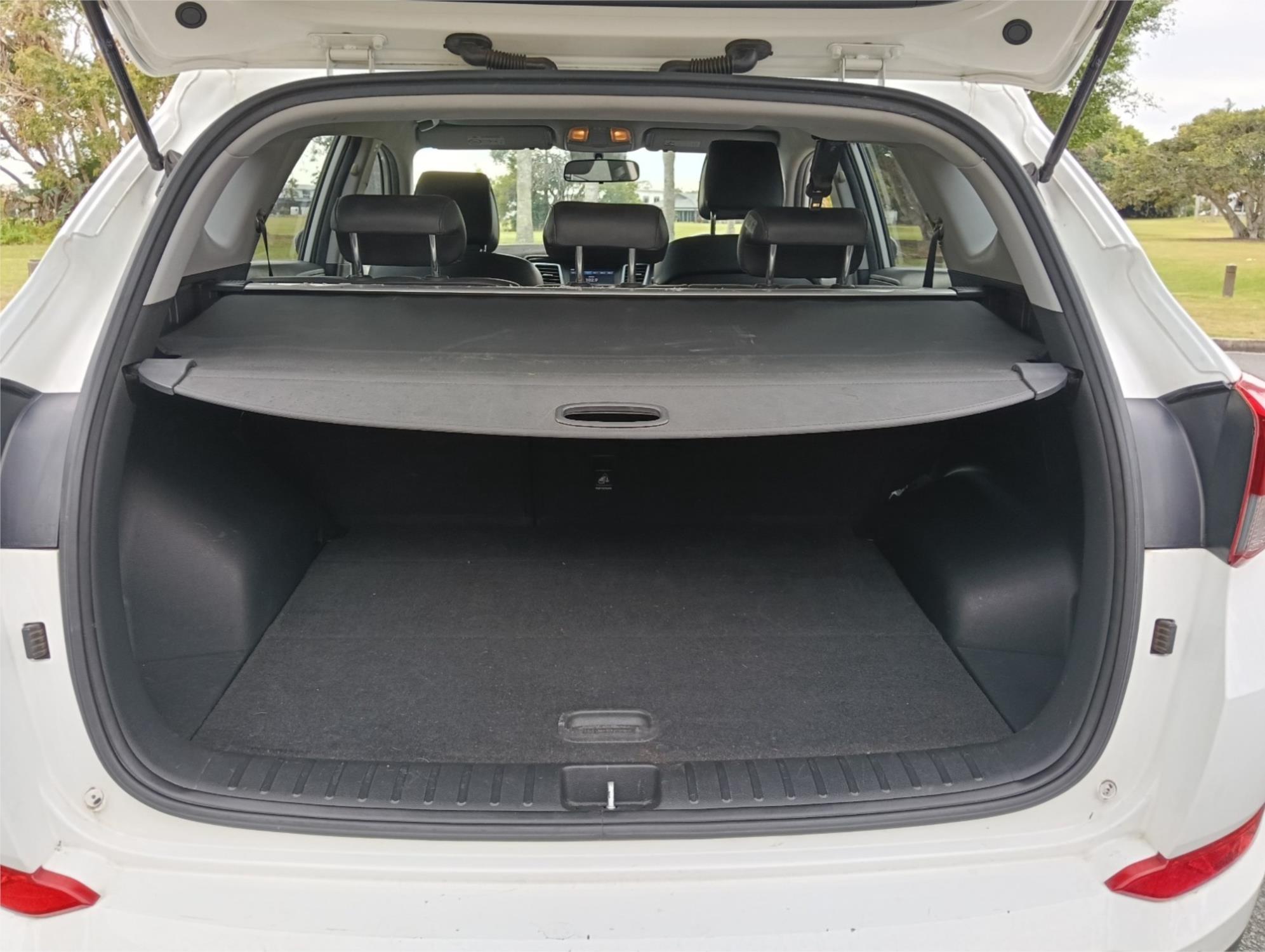 
								2018 HYUNDAI TUCSON ACTIVE X (FWD) full									