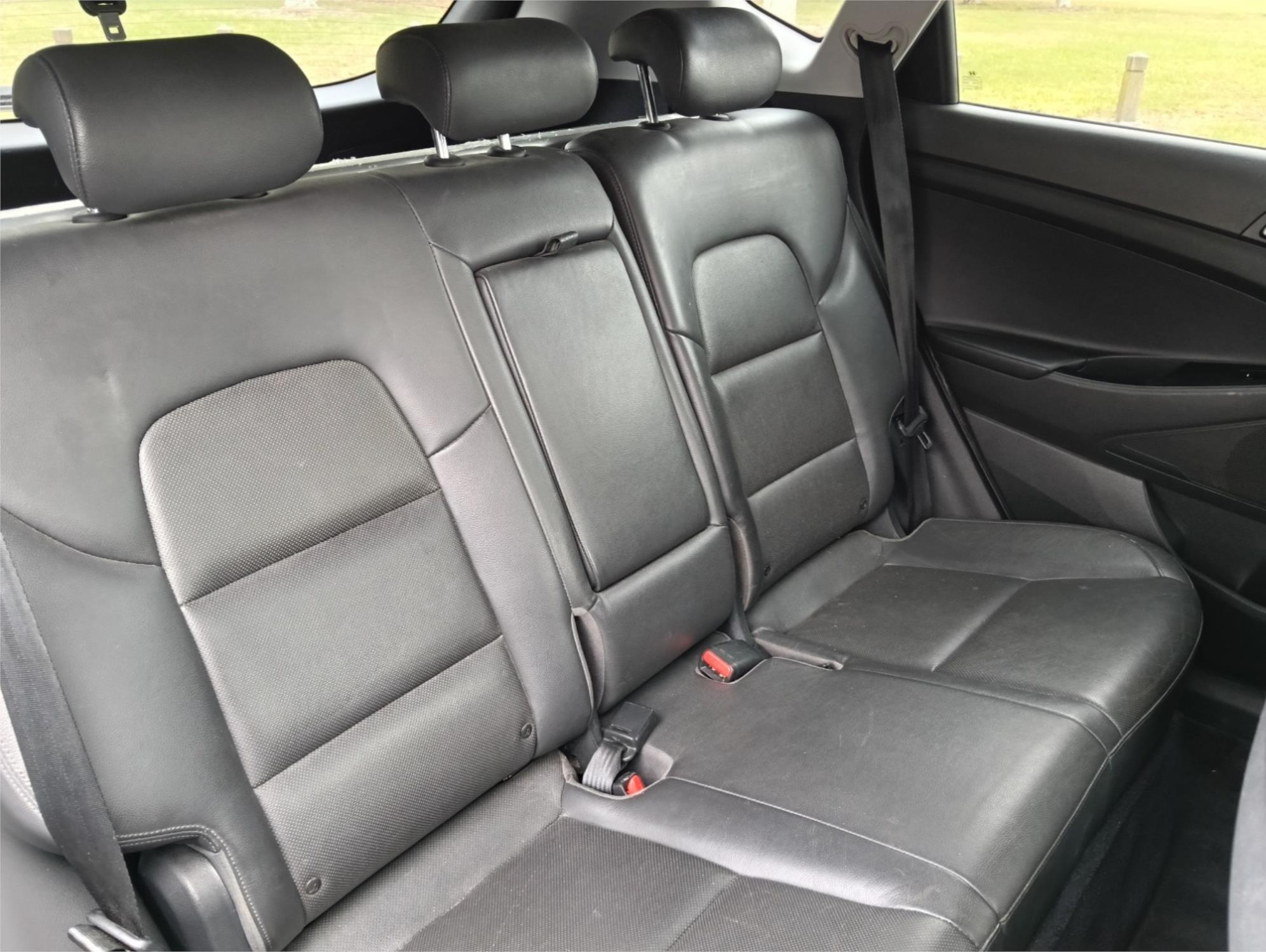 
								2018 HYUNDAI TUCSON ACTIVE X (FWD) full									