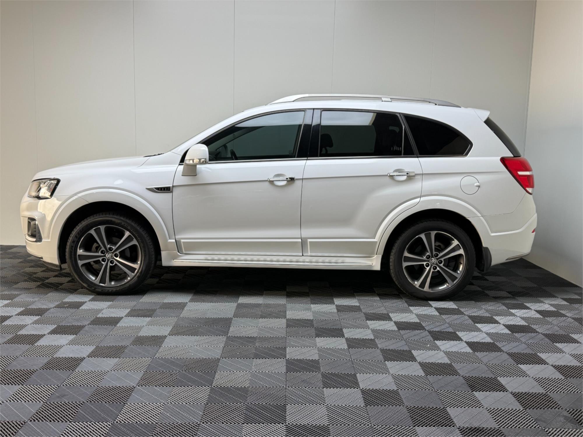 
								2017 HOLDEN CAPTIVA 7 LTZ (AWD) full									