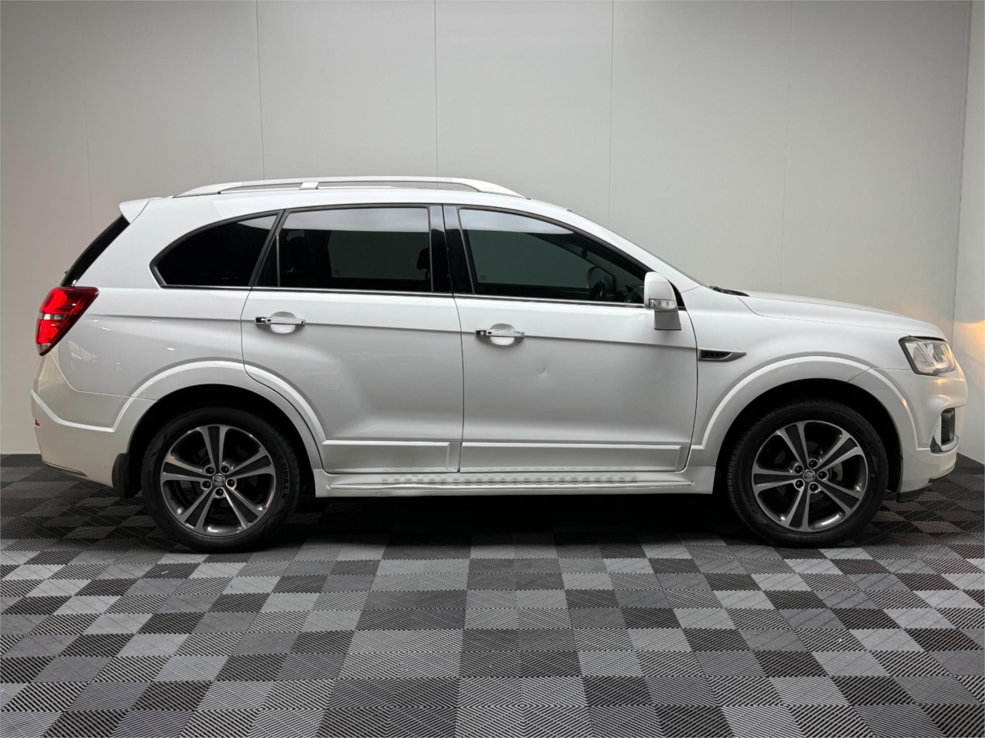 
								2017 HOLDEN CAPTIVA 7 LTZ (AWD) full									