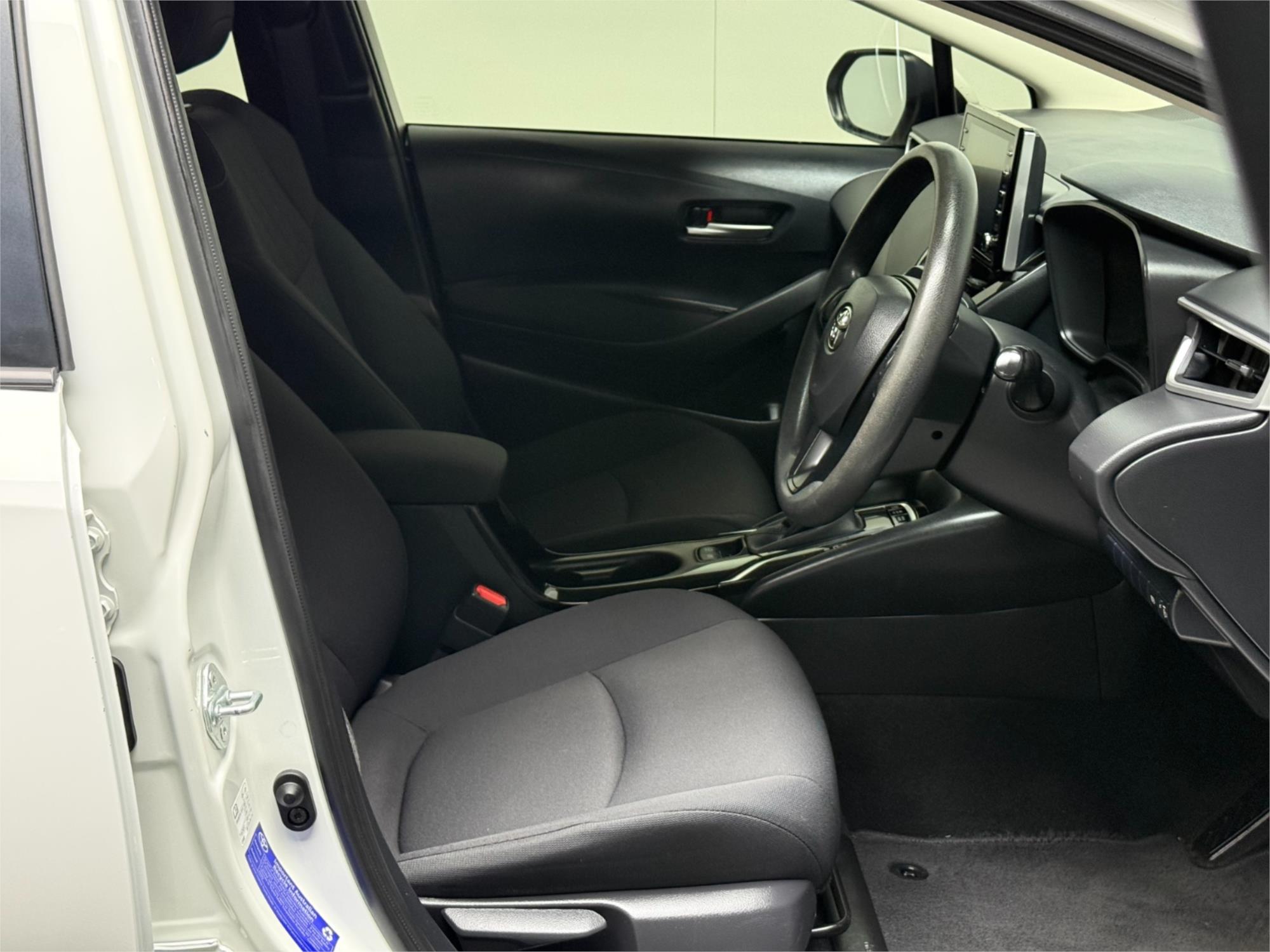 
								2019 TOYOTA COROLLA ASCENT SPORT HYBRID full									