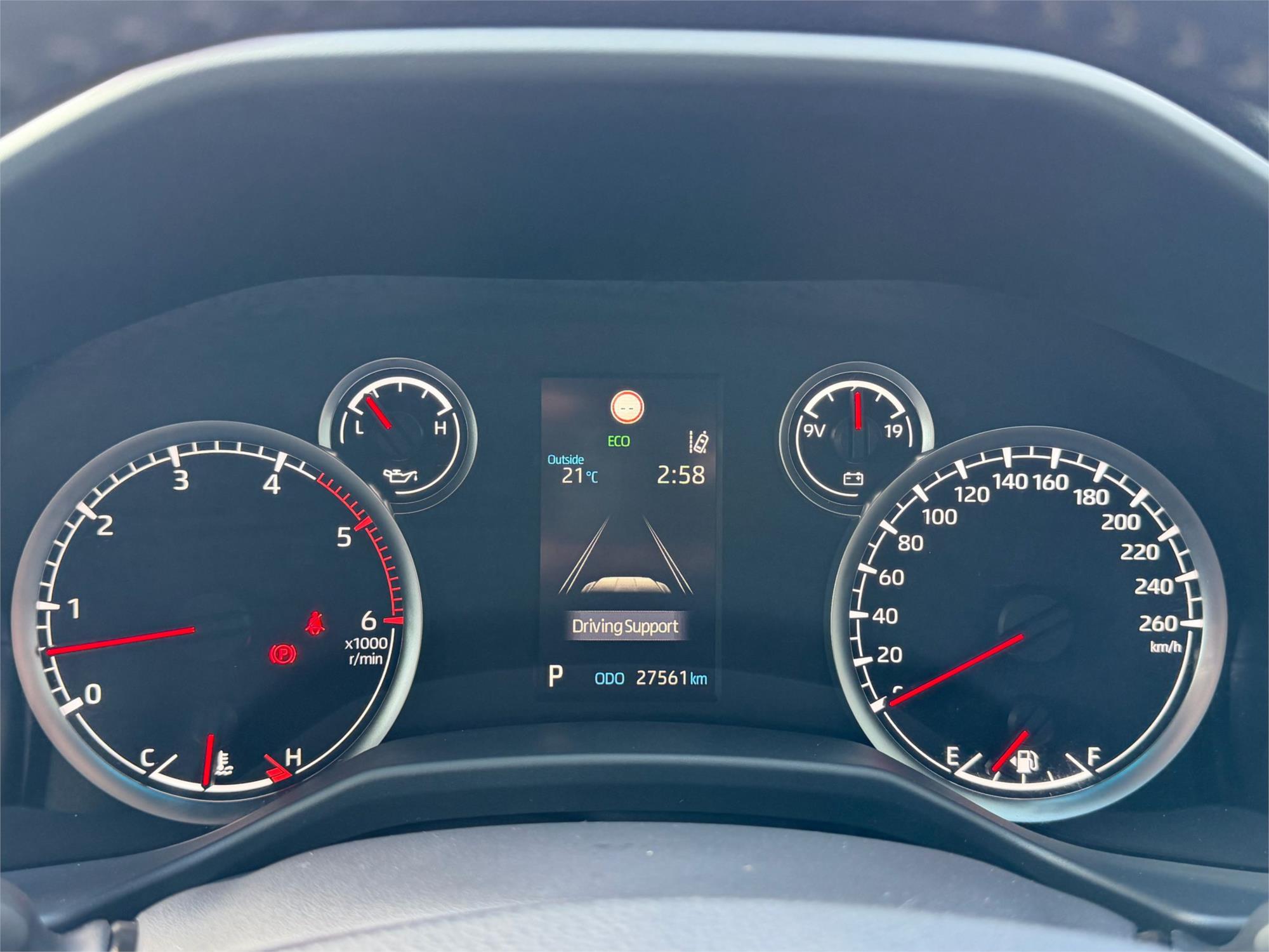 
								2024 Toyota Landcruiser GXL full									
