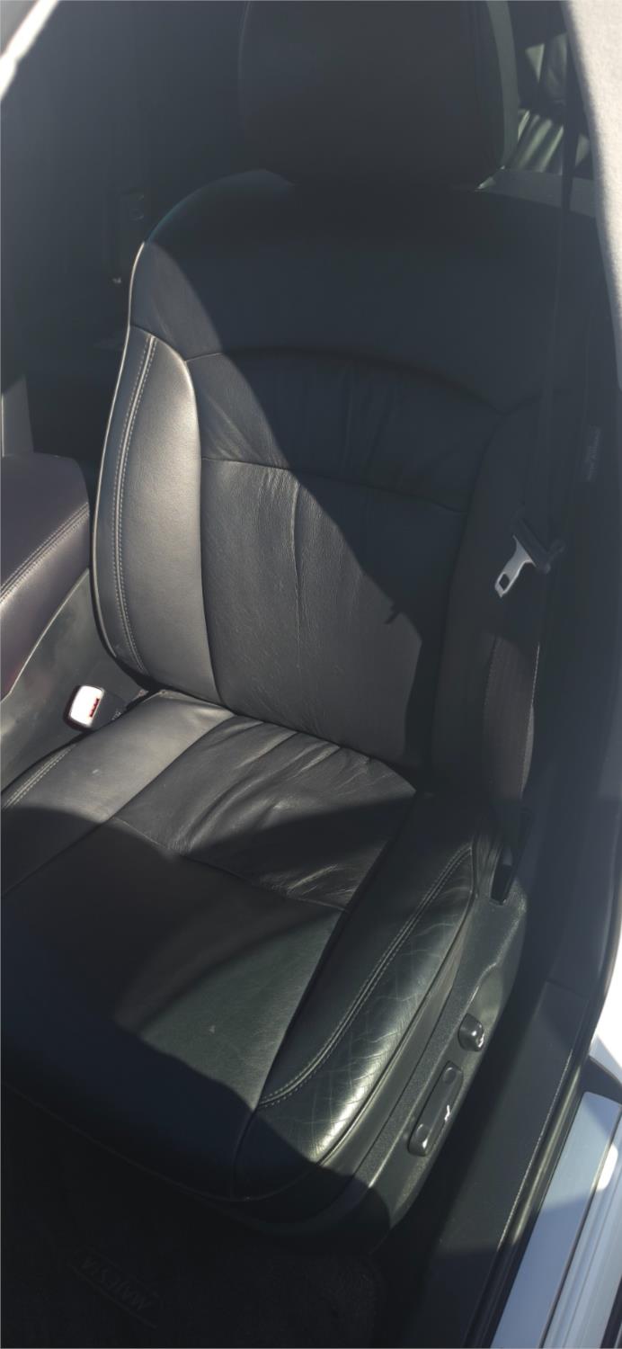 
								2005 Toyota Crown Majesta full									