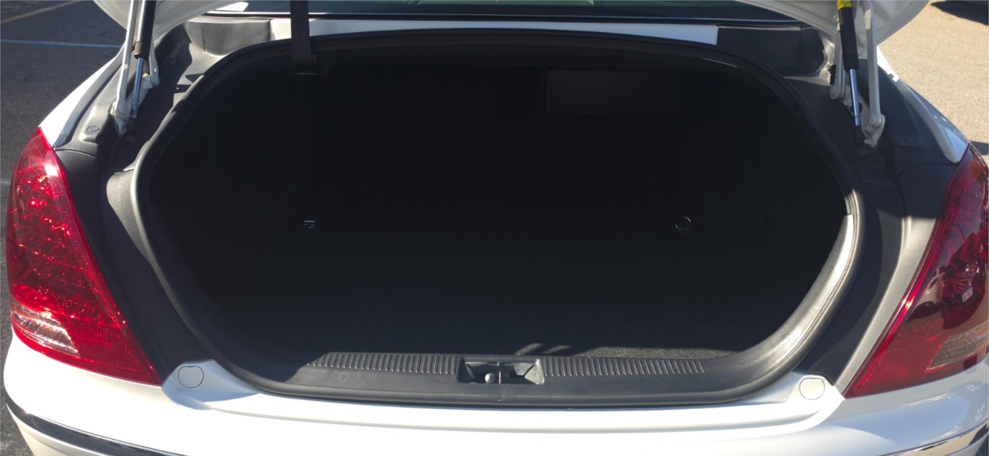 
								2005 Toyota Crown Majesta full									