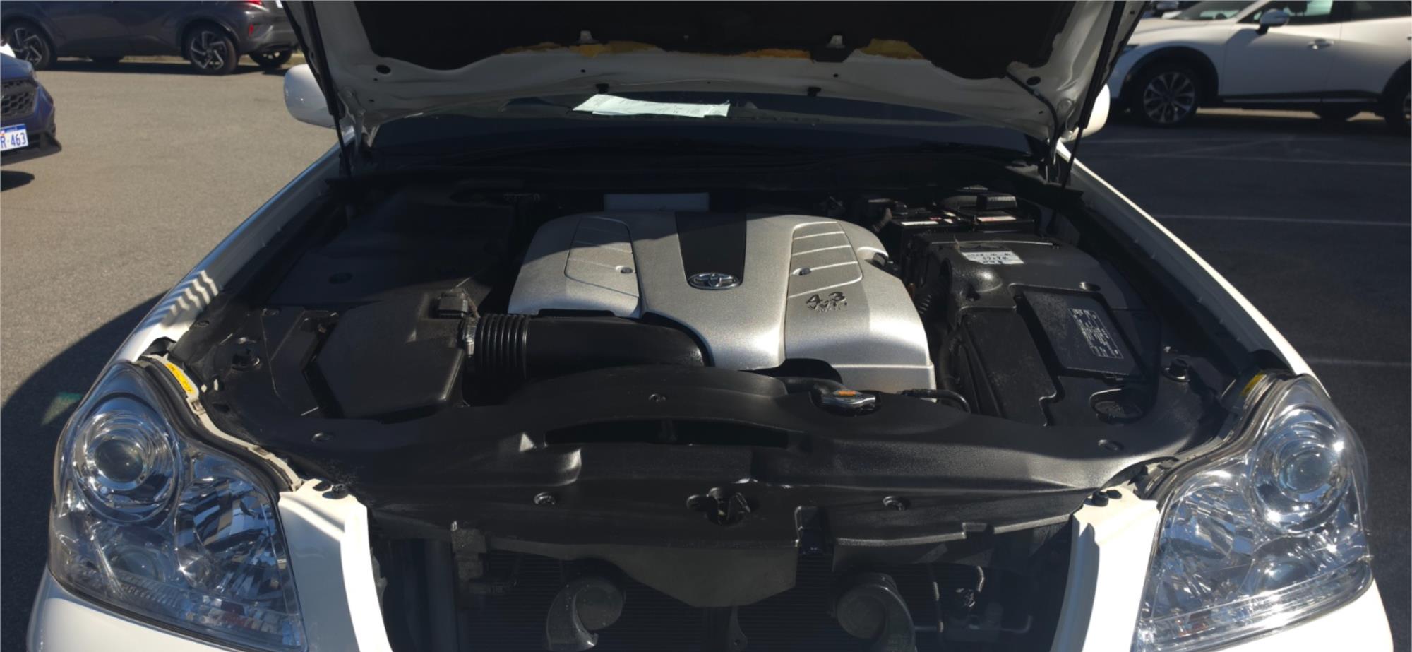 
								2005 Toyota Crown Majesta full									