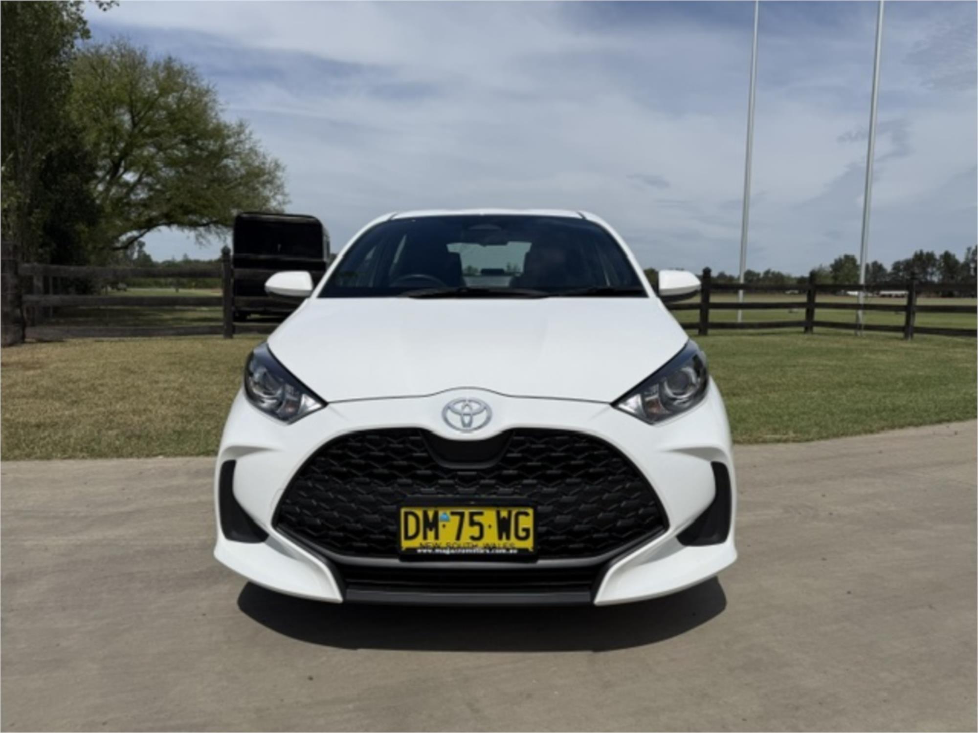 
								2025 TOYOTA YARIS ASCENT SPORT full									