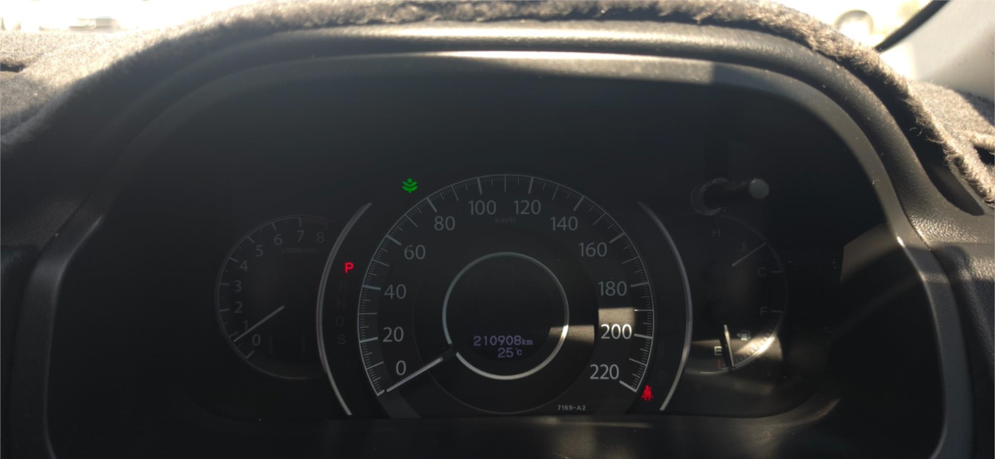 
								2014 Honda CR-V VTi full									