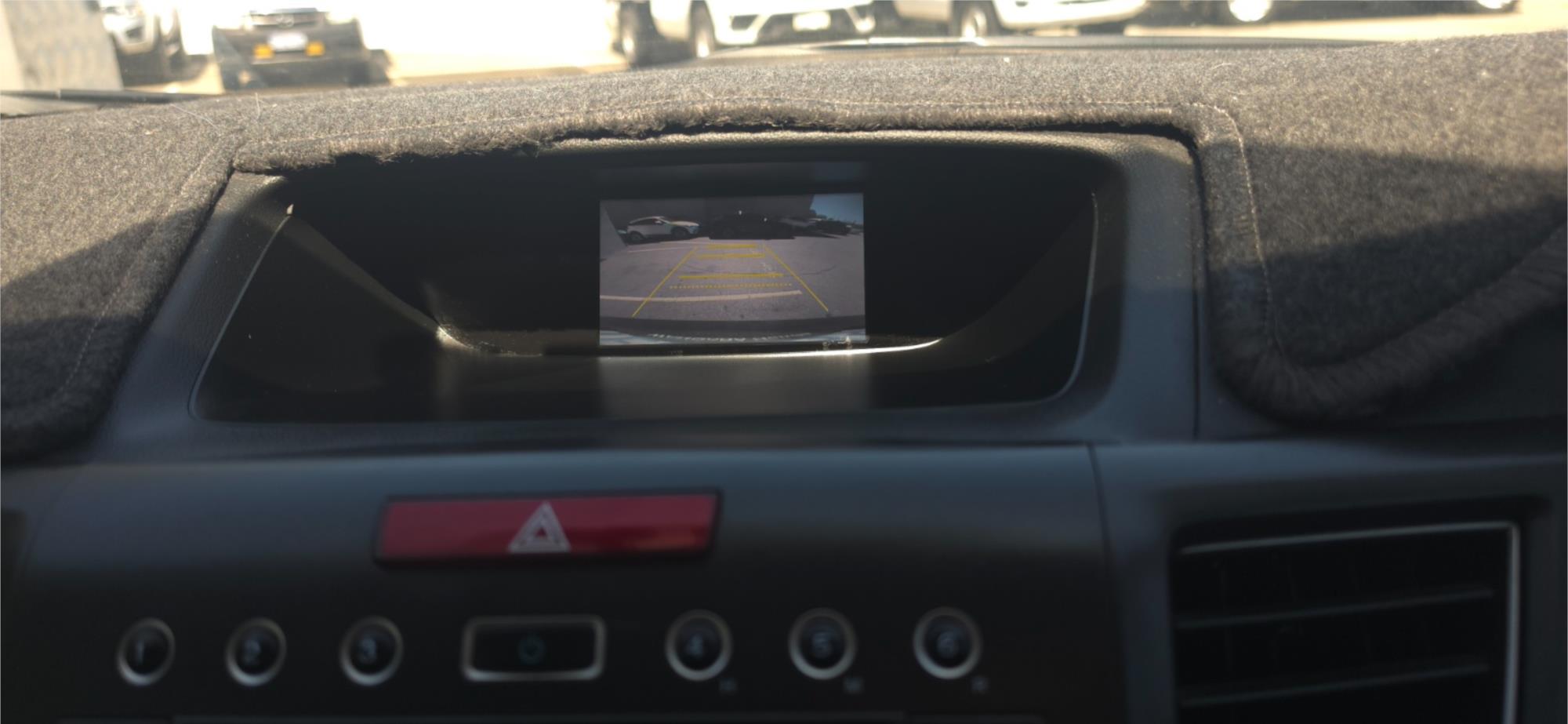 
								2014 Honda CR-V VTi full									