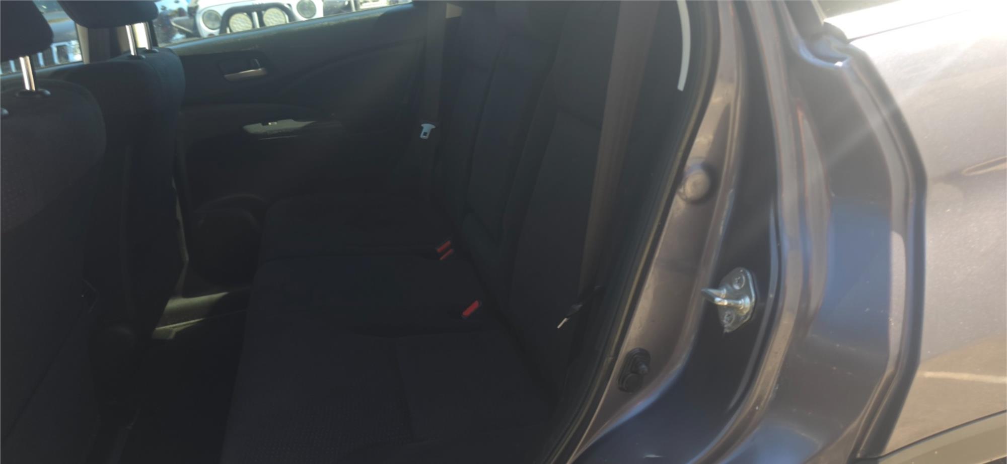 
								2014 Honda CR-V VTi full									