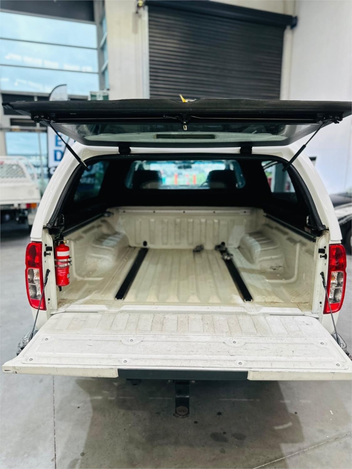 
								2007 NISSAN NAVARA ST-X (4×4) full									
