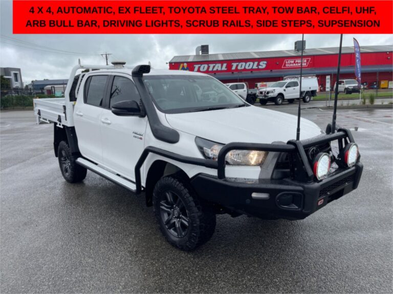 2023 Toyota Hilux SR