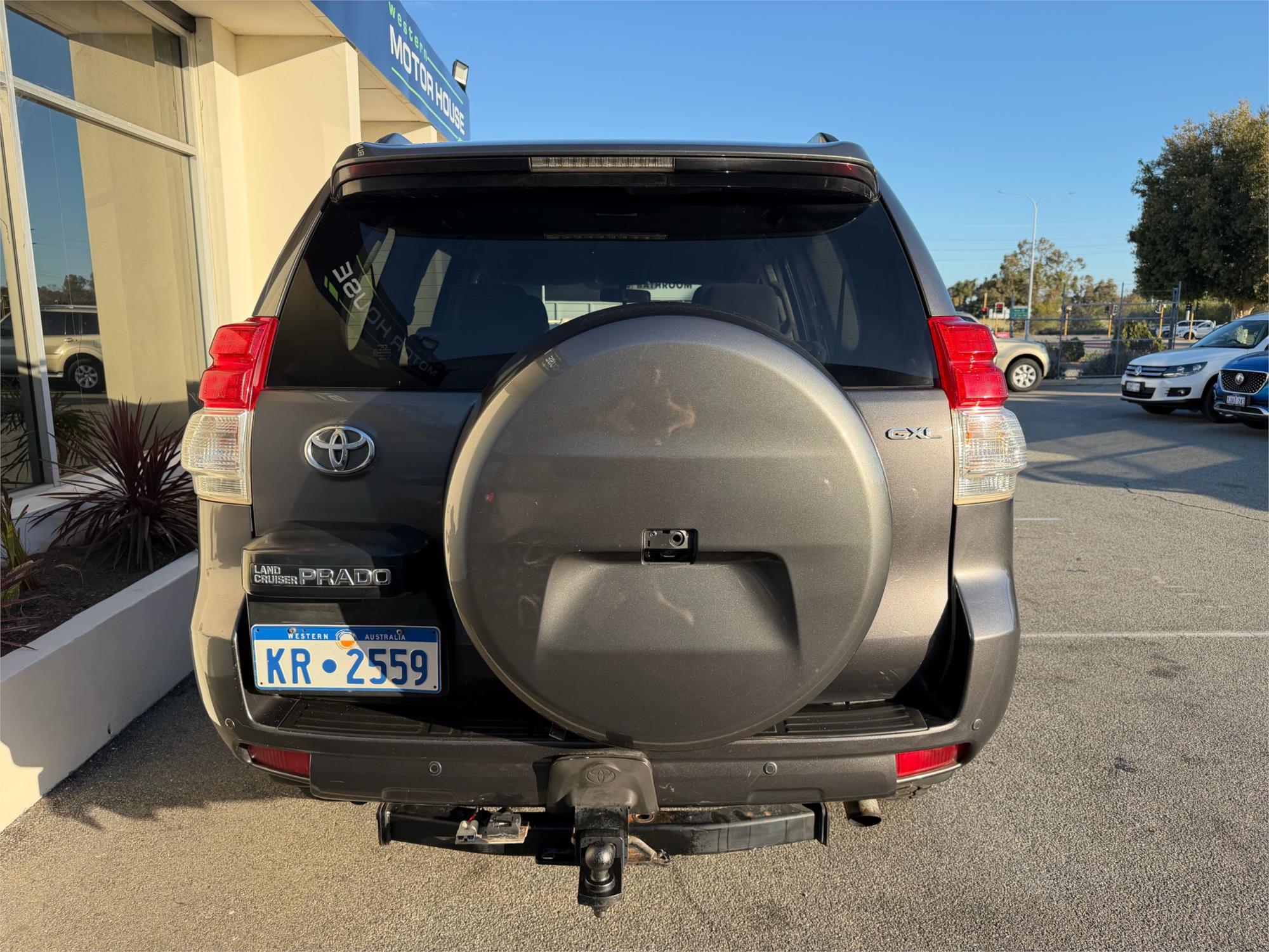 
								2012 Toyota Landcruiser Prado GXL full									