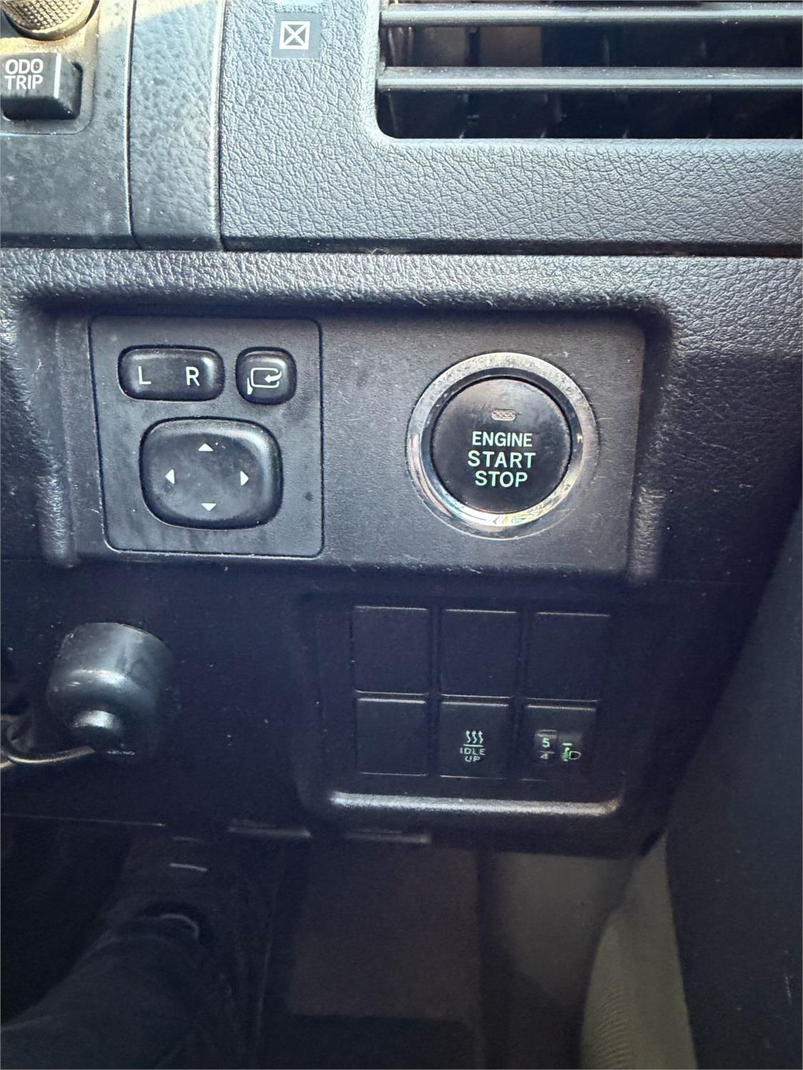 
								2012 Toyota Landcruiser Prado GXL full									
