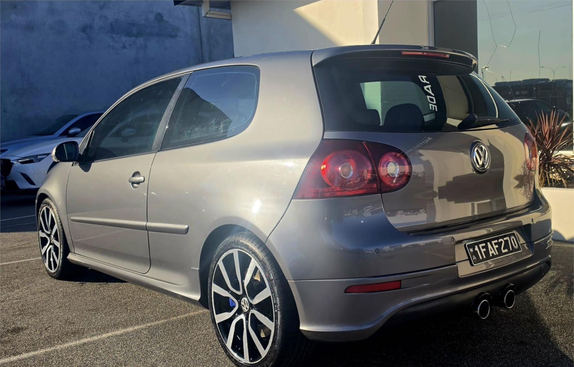 
								2007 Volkswagen Golf R32 full									